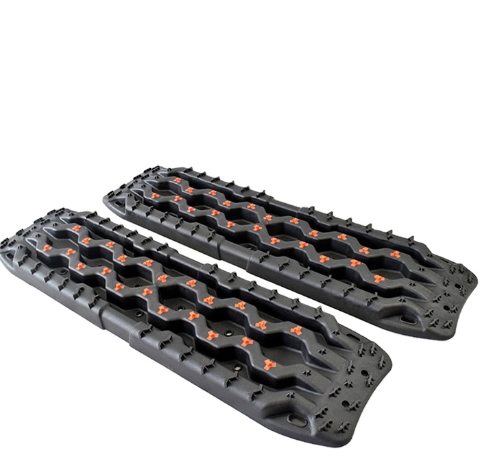 ألواح استعادة السيارة من الرما - مراجعة Recovery Tracks Traction Boards وسعره